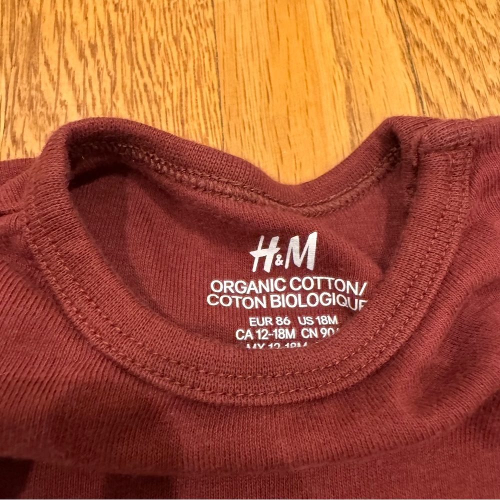 Lot of 2 H&M toddler long sleeve onesies bodysuits Sz 18 months beige burgundy - Picture 4 of 5